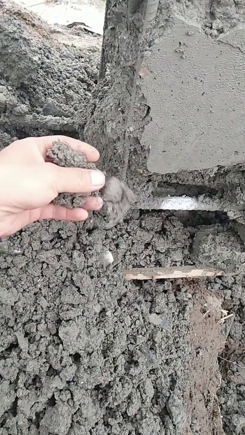 三四天速成的“混凝土”與豆腐渣工程 防撞設(shè)施質(zhì)量堪憂背后的警示